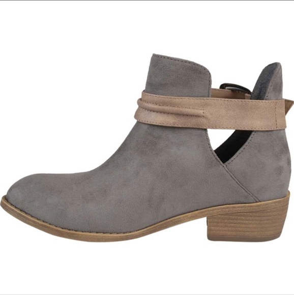 JOURNEE Mavrik Microsuede Cutout Bootie Grey/Tan NIB - Picture 5 of 9